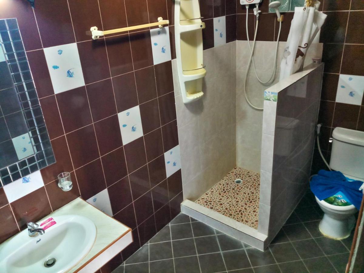 Kata Lina Guesthouse エクステリア 写真