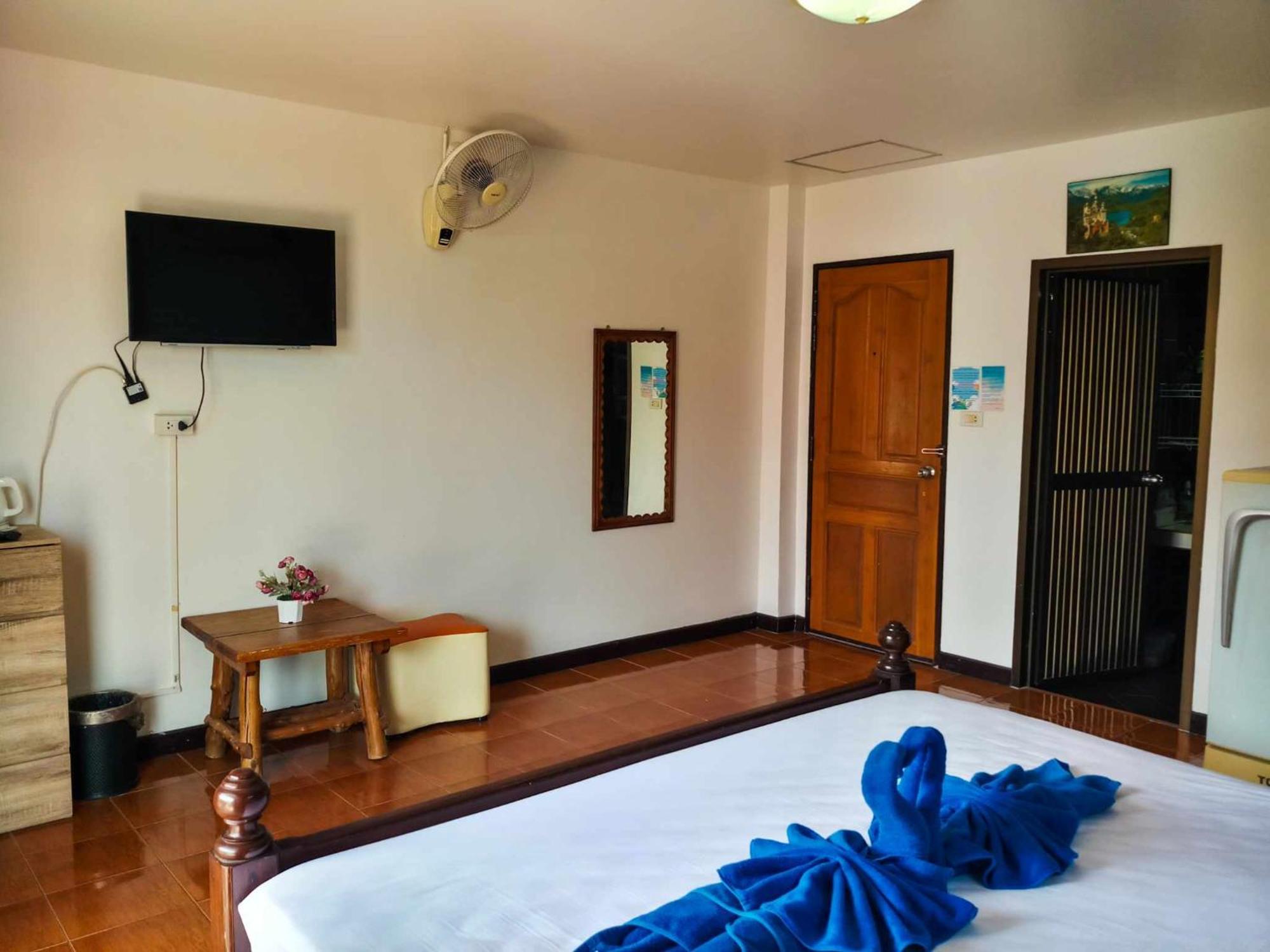 Kata Lina Guesthouse エクステリア 写真