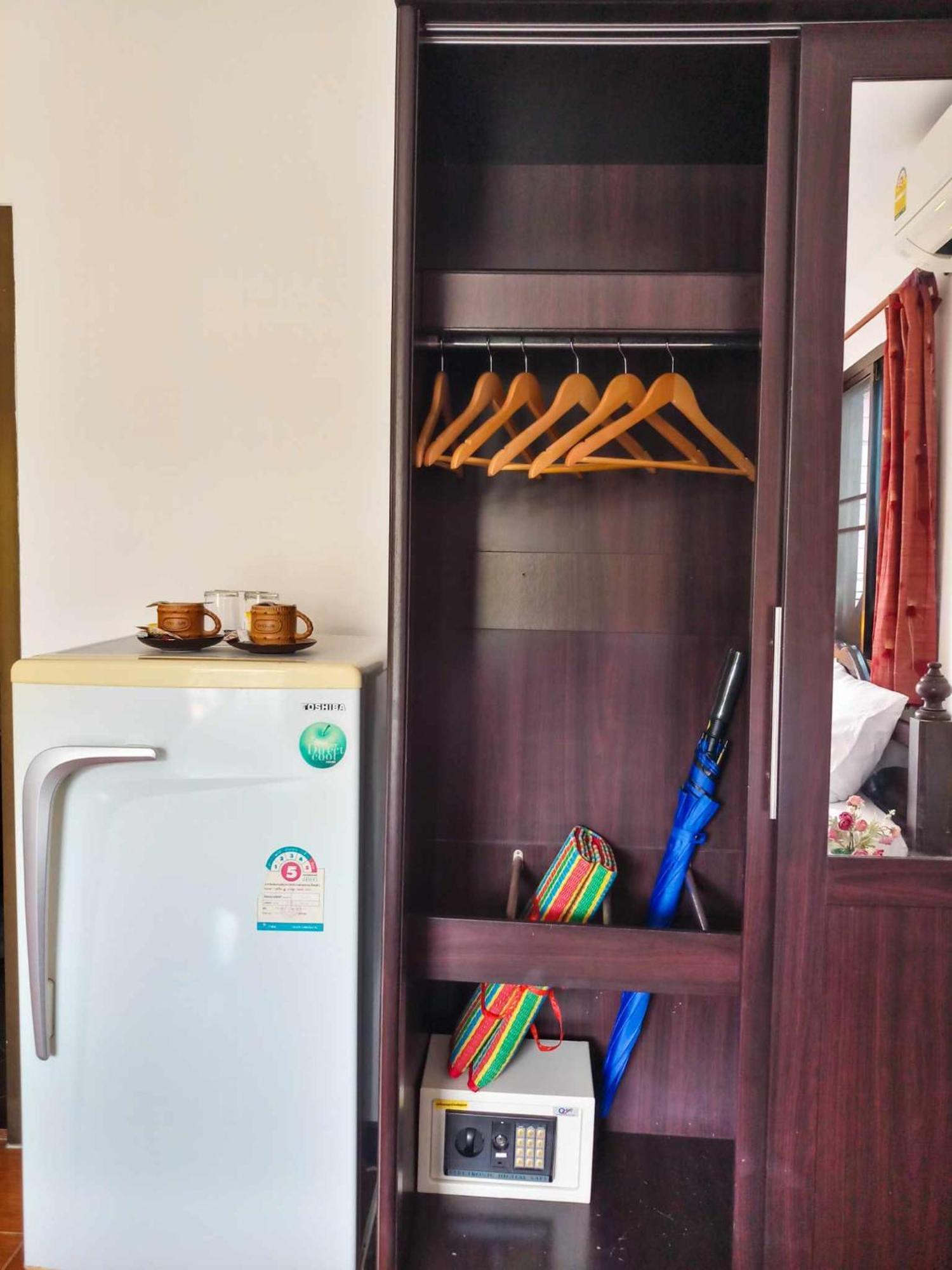 Kata Lina Guesthouse エクステリア 写真
