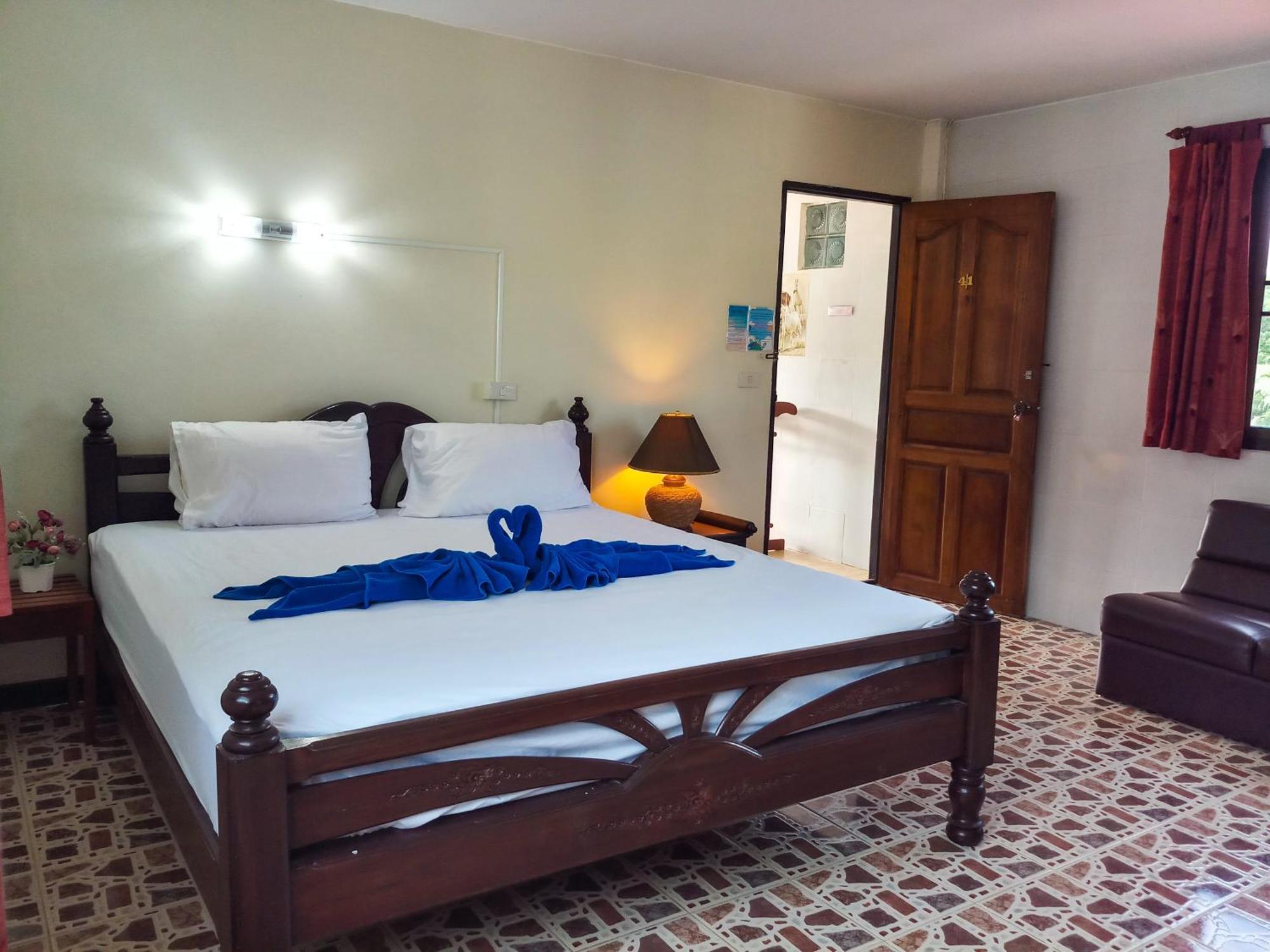 Kata Lina Guesthouse エクステリア 写真