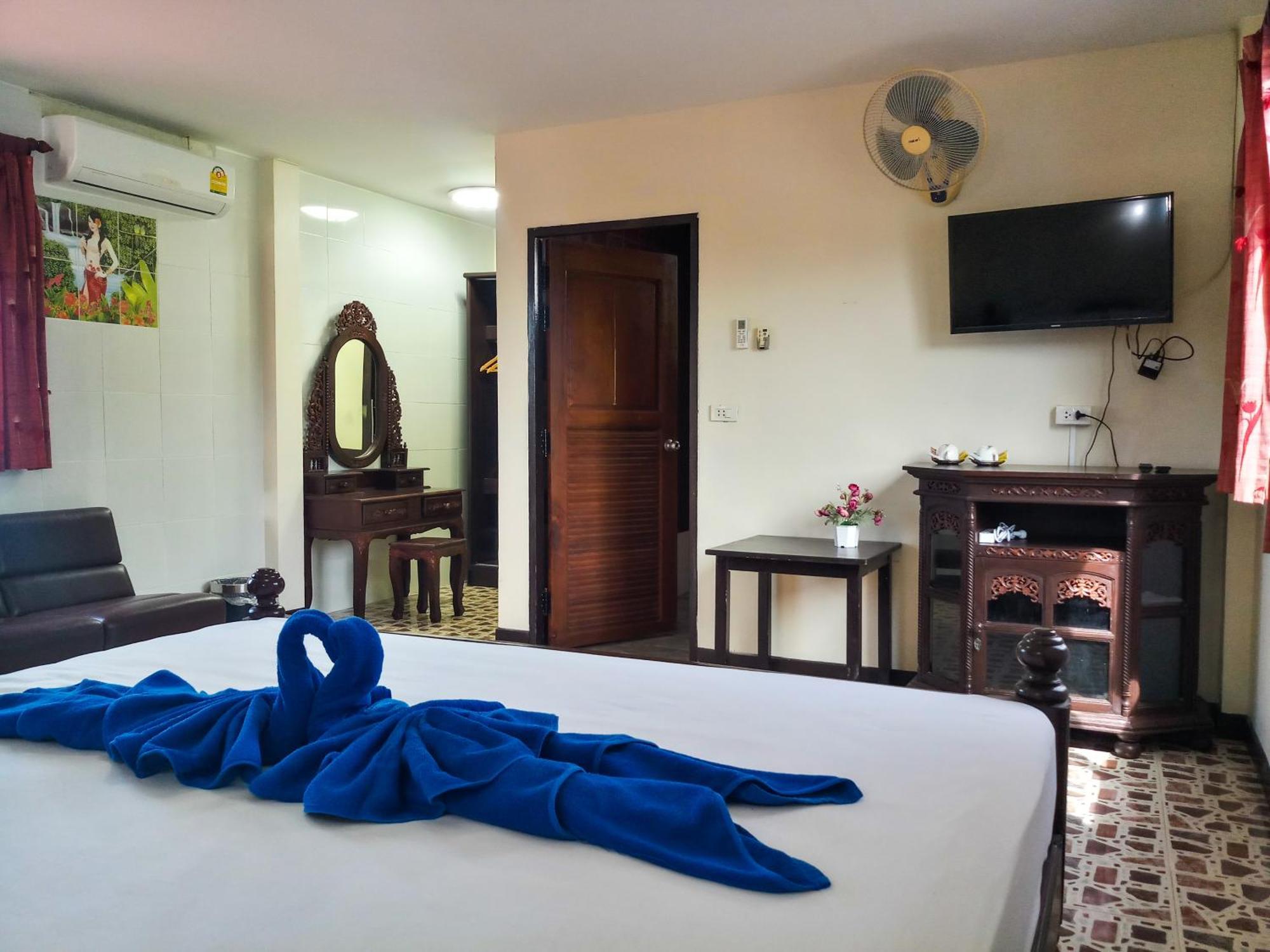 Kata Lina Guesthouse エクステリア 写真