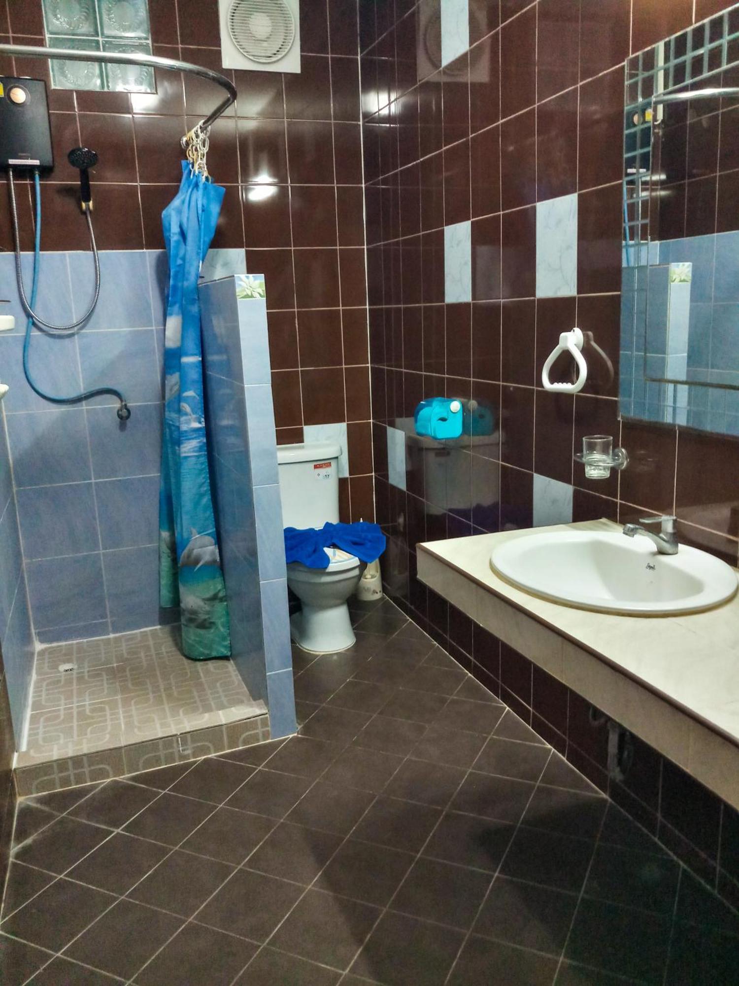 Kata Lina Guesthouse エクステリア 写真