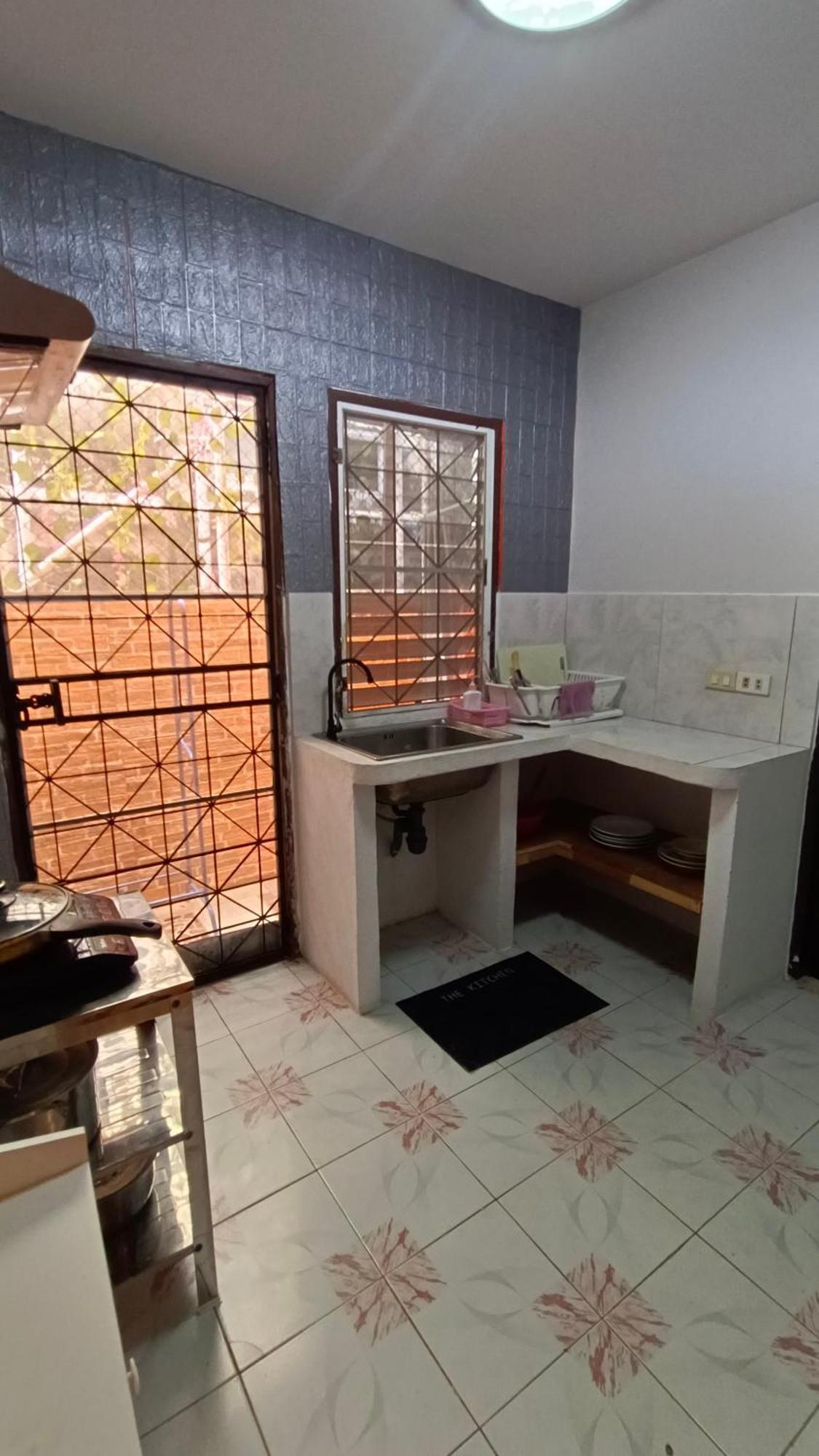 Kata Lina Guesthouse エクステリア 写真