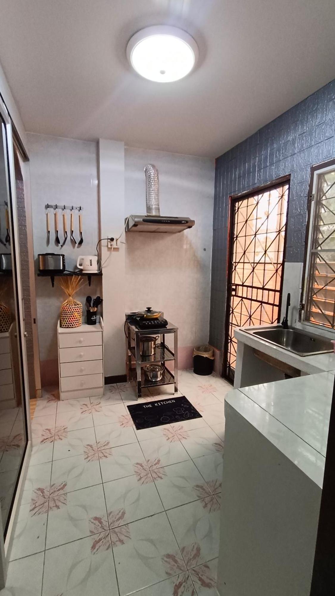 Kata Lina Guesthouse エクステリア 写真